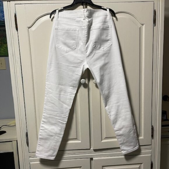 Curve Appeal  Jeans  Size 8 - Picture 3 of 4